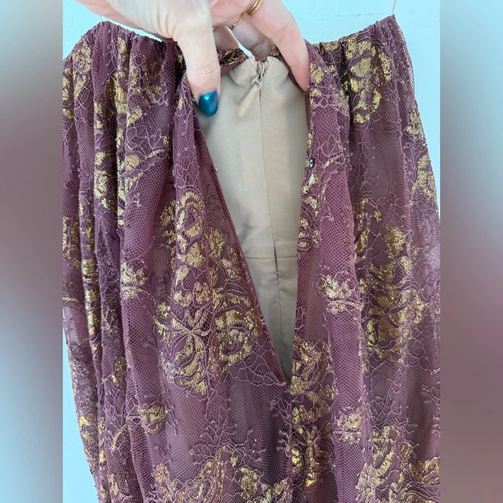 NWT Helsi Cara Strapless Lace Dress in Pink Mauve and Gold. Medium. - Picture 8 of 12